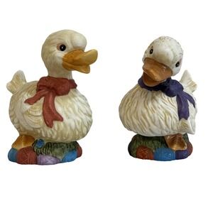 Vintage Duck Figurines Set of 2 Yarn Ball Base Home‎ Decor Shelf Display